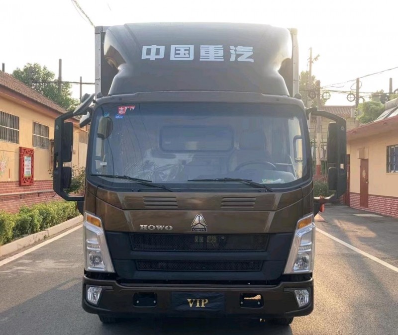 青島21年卡車系列重汽豪沃1