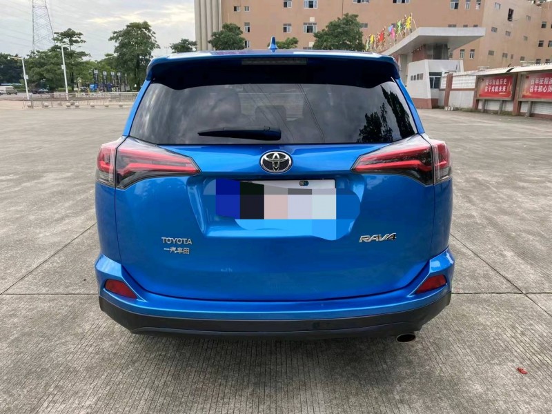 佛山17年豐田RAV48