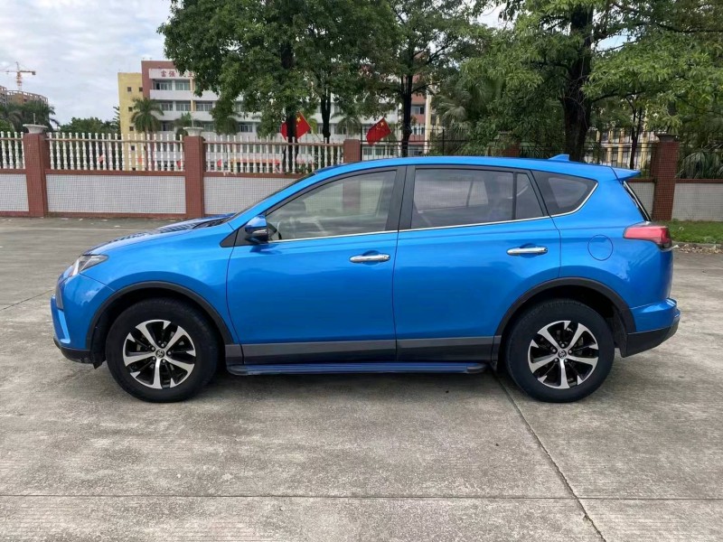 佛山17年豐田RAV46