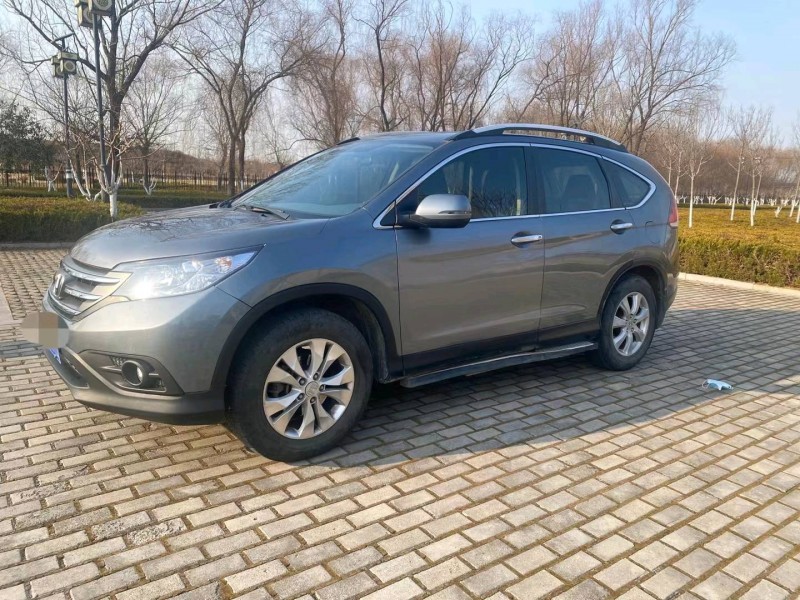 濟寧13年本田CR-V3