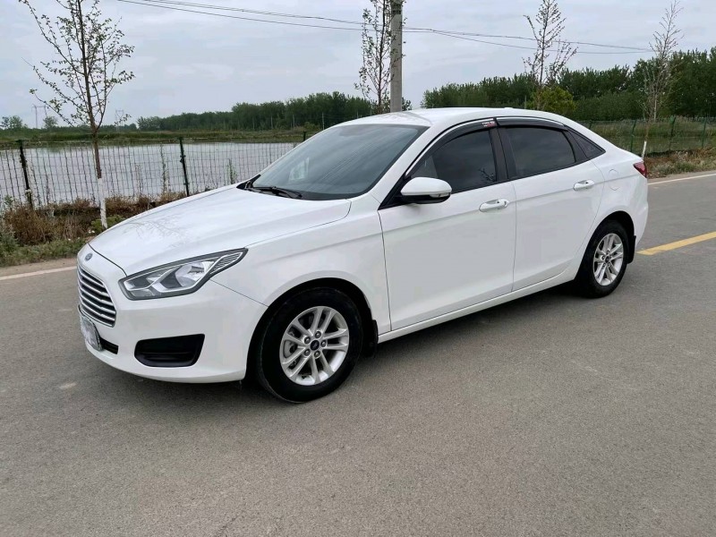 徐州20年福特福睿斯4