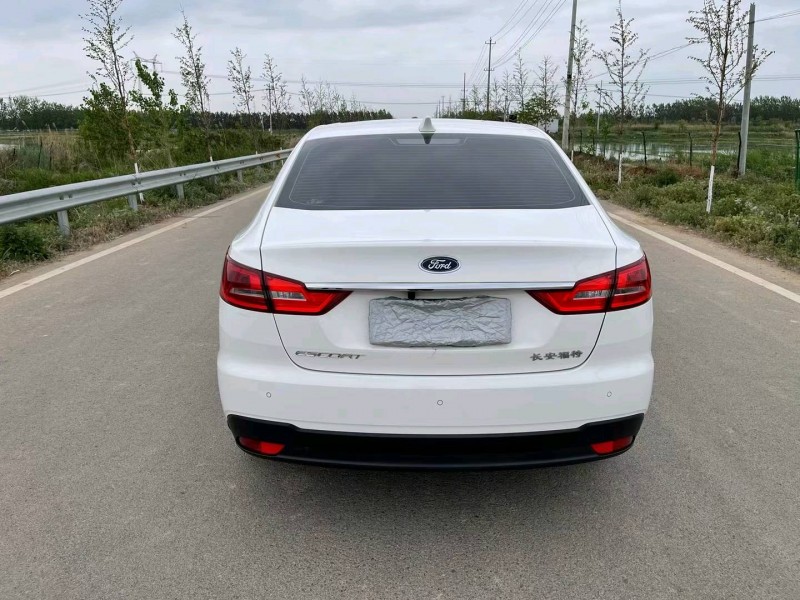 徐州20年福特福睿斯1