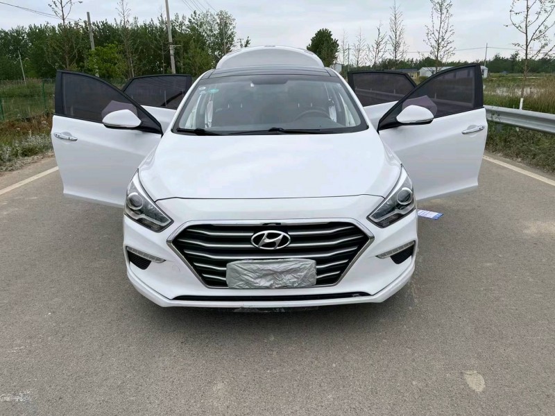 徐州17年现代名图1