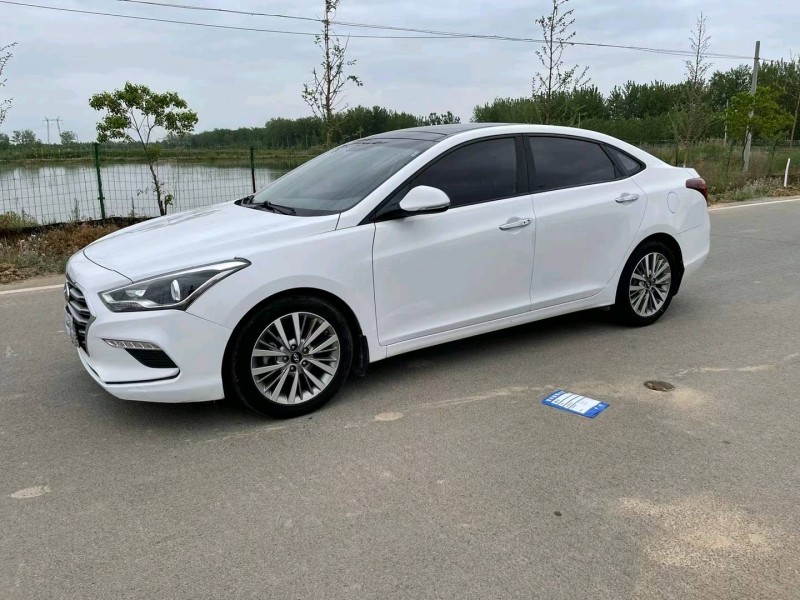 徐州17年现代名图2