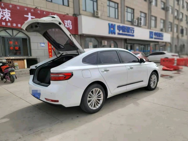 新鄉21年寶駿RC53