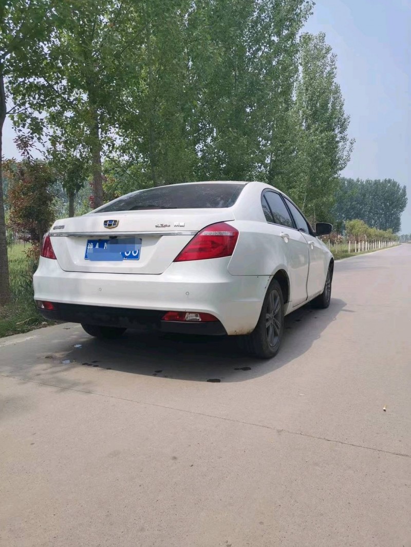新鄉17年吉利帝豪4