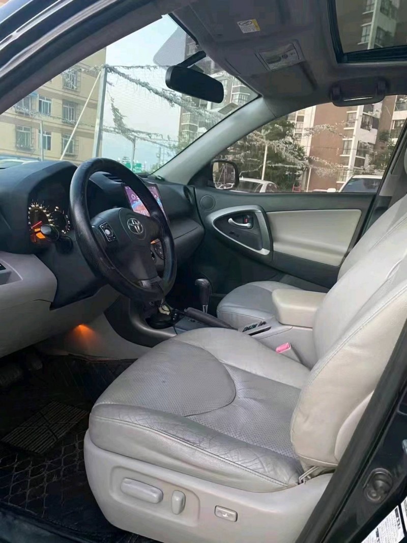 防城港11年豐田RAV4榮放5