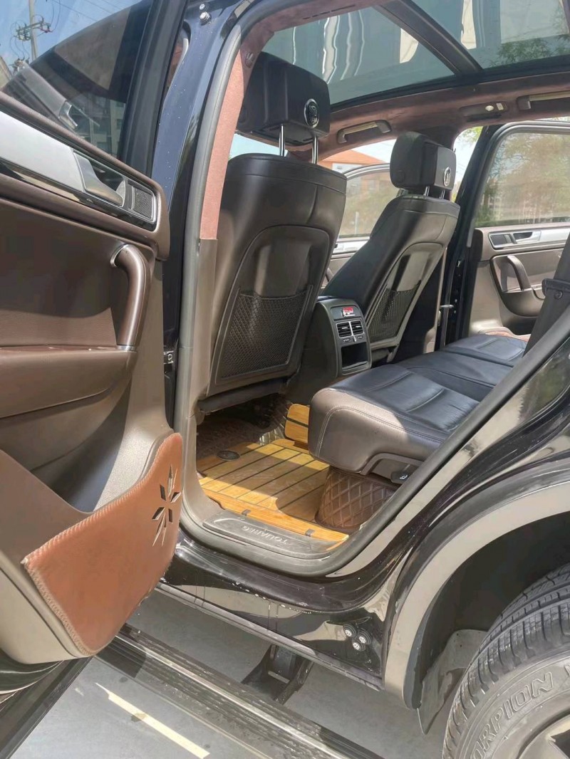 北京17年大众途锐2