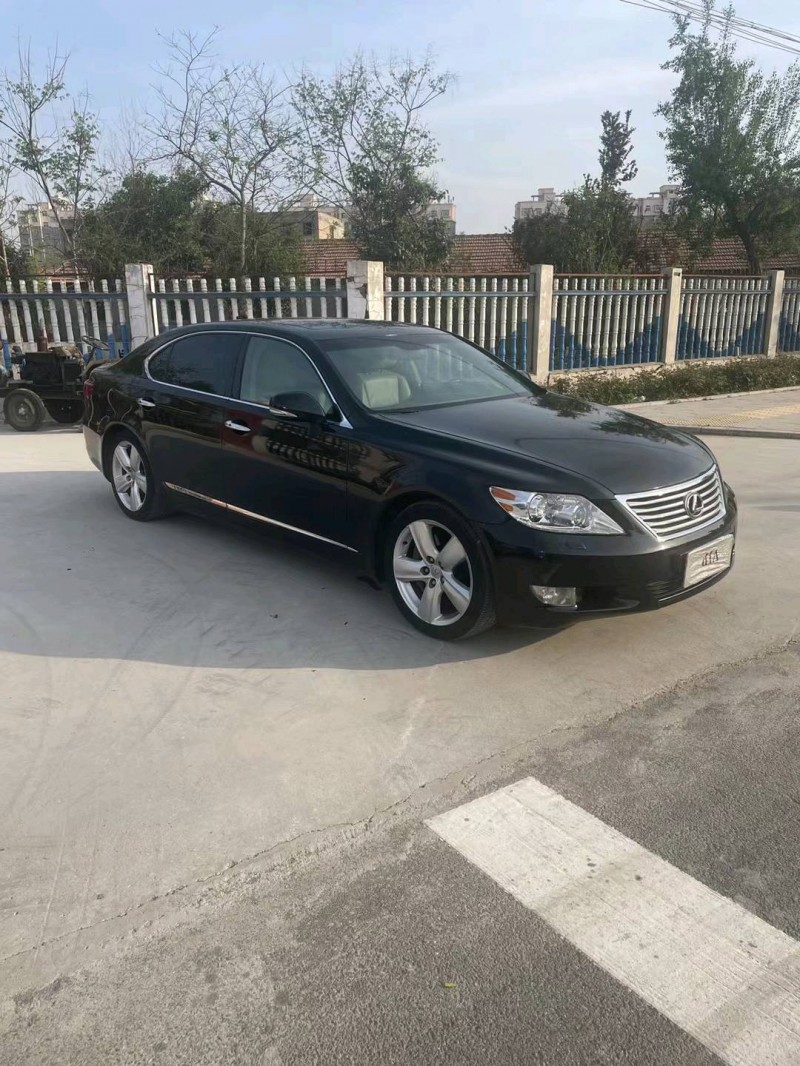 北京12年雷克萨斯LS7