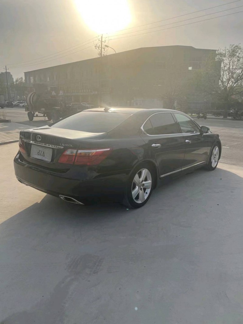 北京12年雷克萨斯LS6