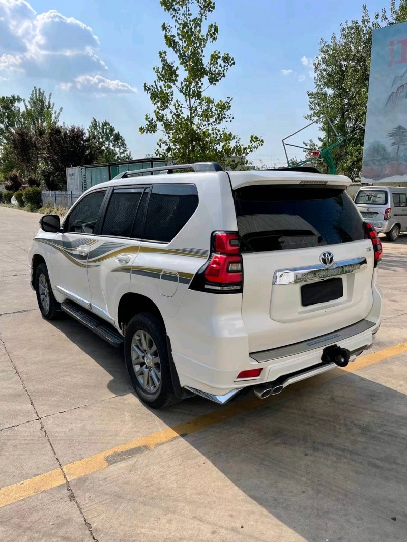 徐州19年丰田普拉多8
