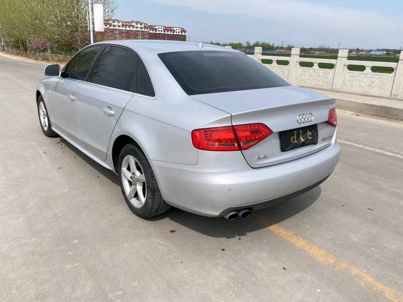 煙臺10年奧迪A4L6