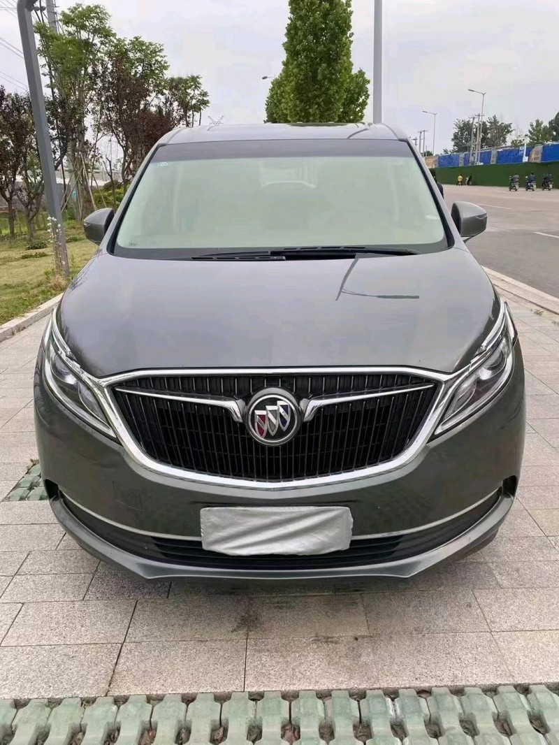 徐州18年别克GL82