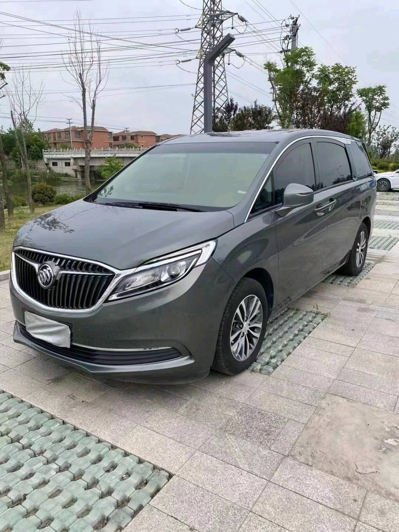 徐州18年别克GL87