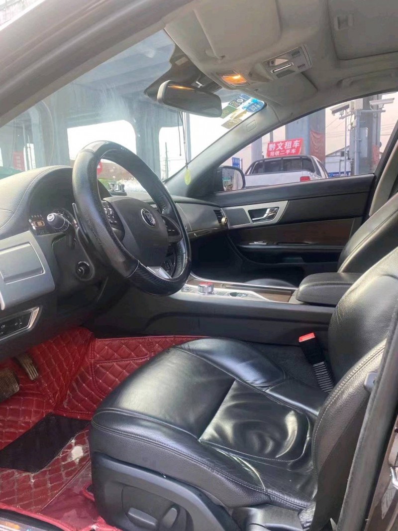 黔西南13年捷豹XF3