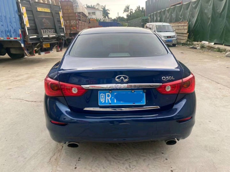 汕頭16年英菲尼迪Q50L2