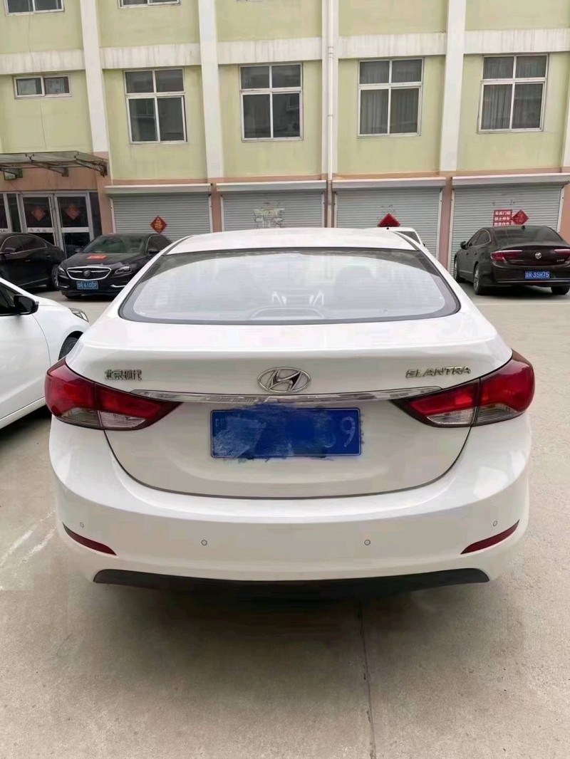 北京16年现代朗动3