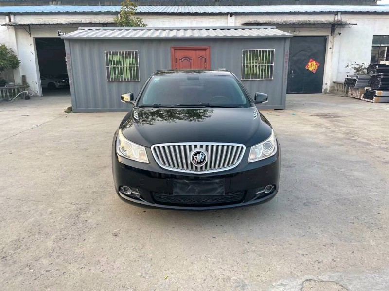 徐州12年别克君越6