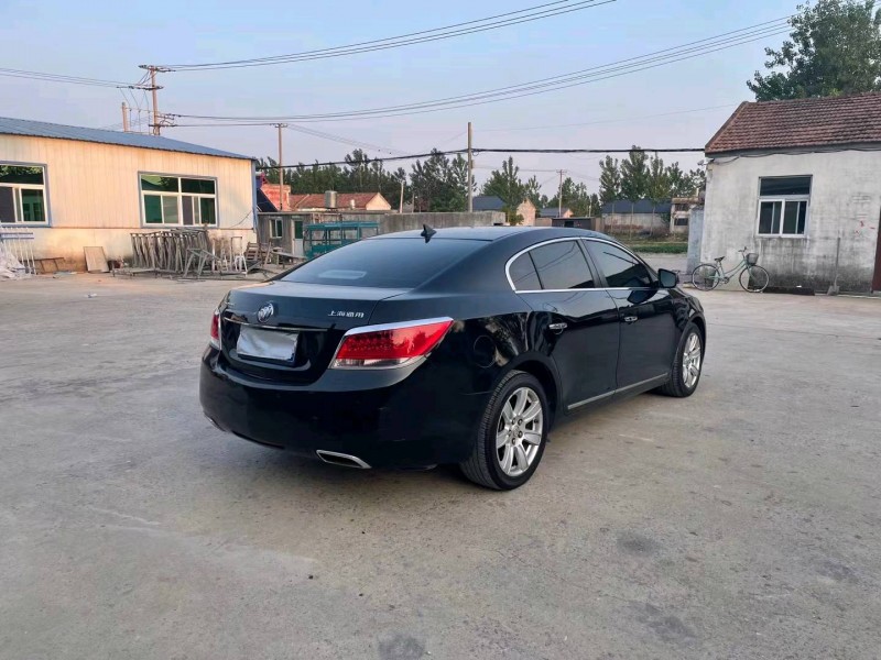 徐州12年别克君越4