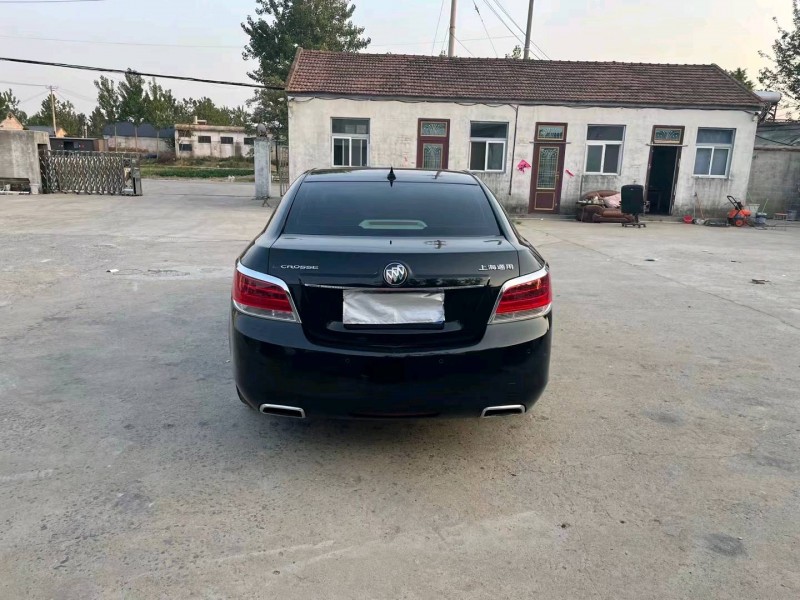 徐州12年别克君越3