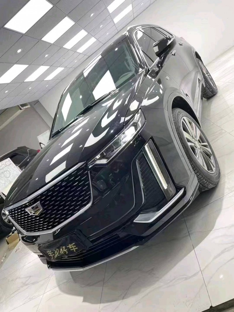成都20年凱迪拉克XT61