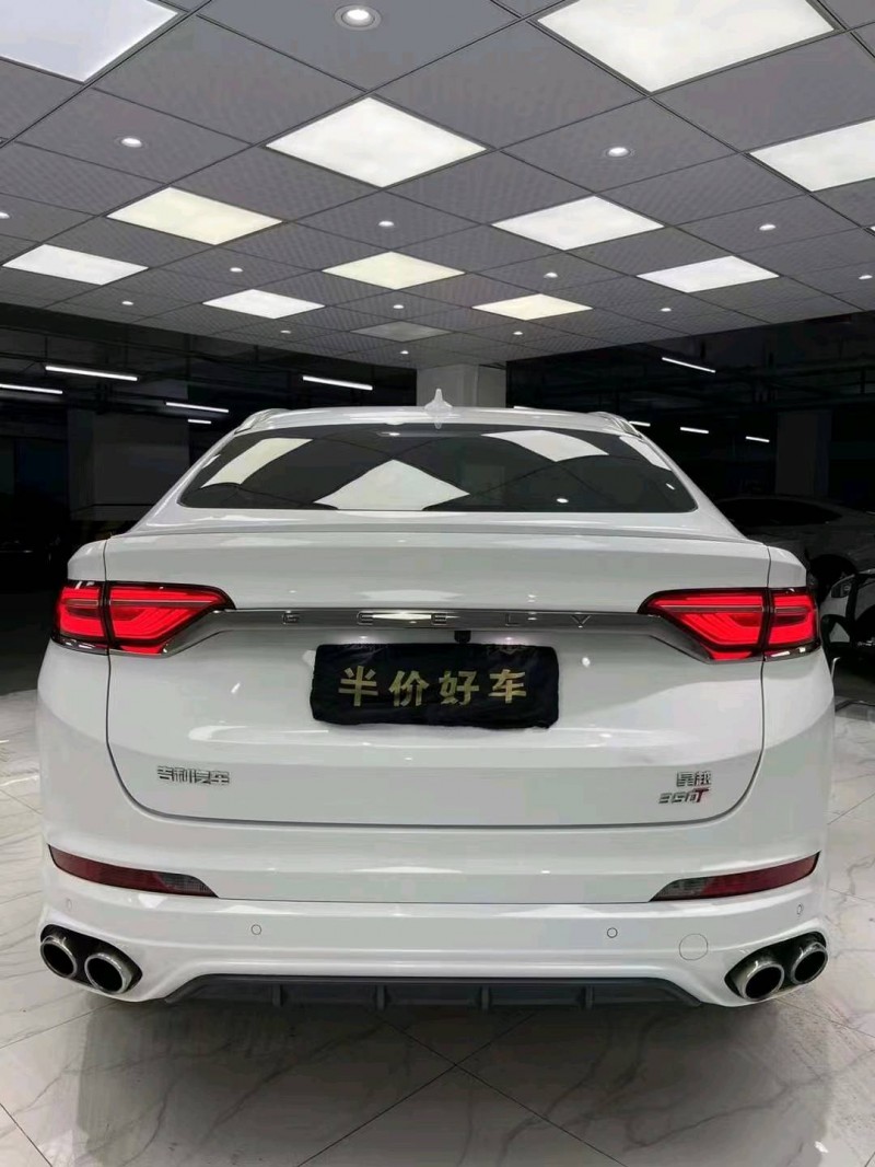 成都20年吉利星越6