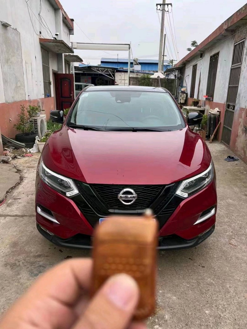 青島21年日產逍客1