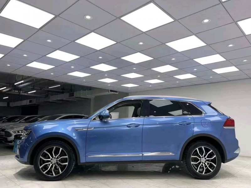 成都20年众泰大迈X73