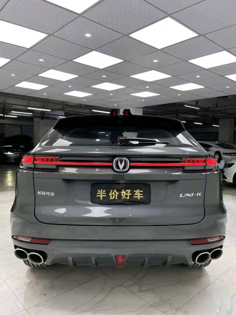 成都21年長安汽車UNI-K5