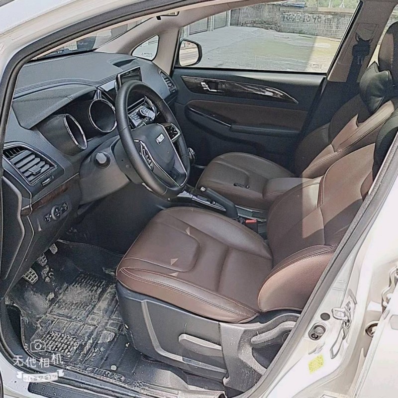 婁底18年力帆汽車軒朗5