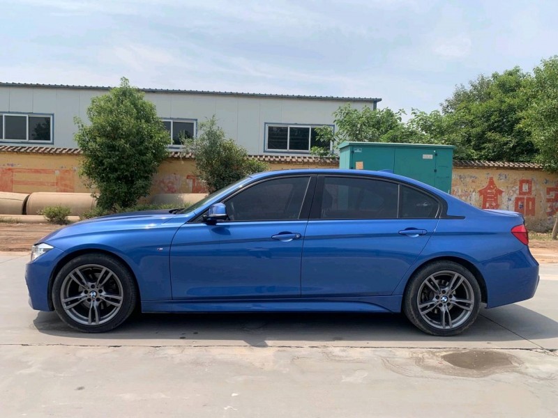 北京17年宝马3系8