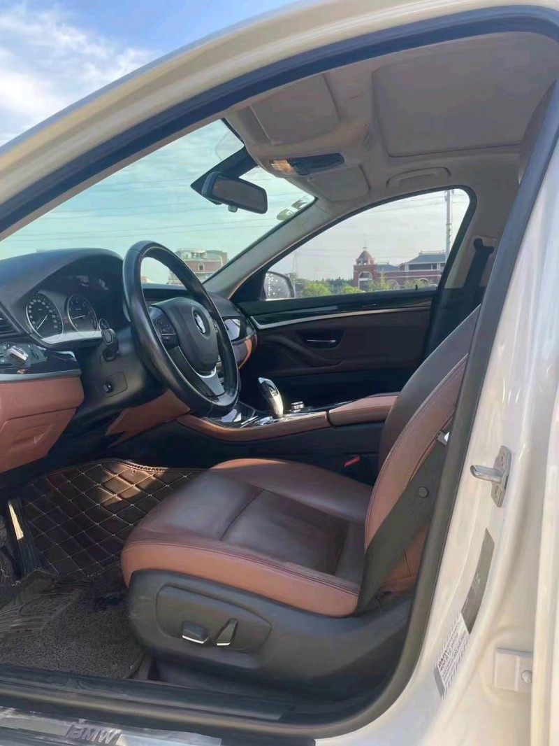 北京16年宝马5系6