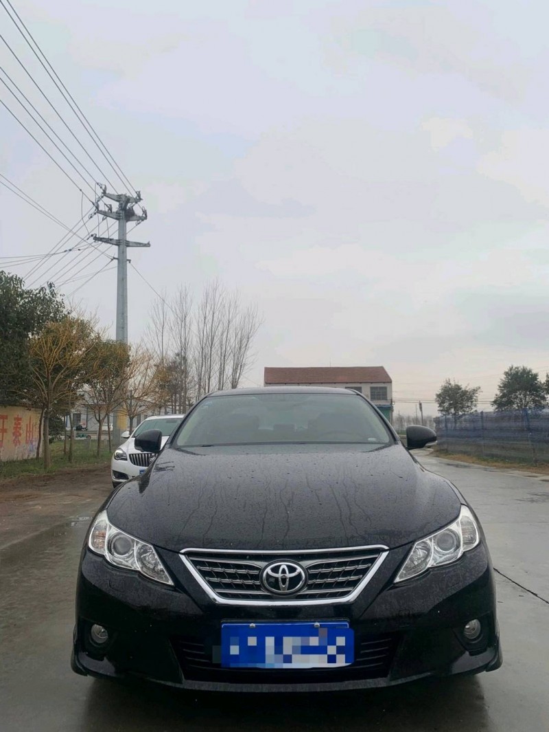 北京12年丰田锐志9