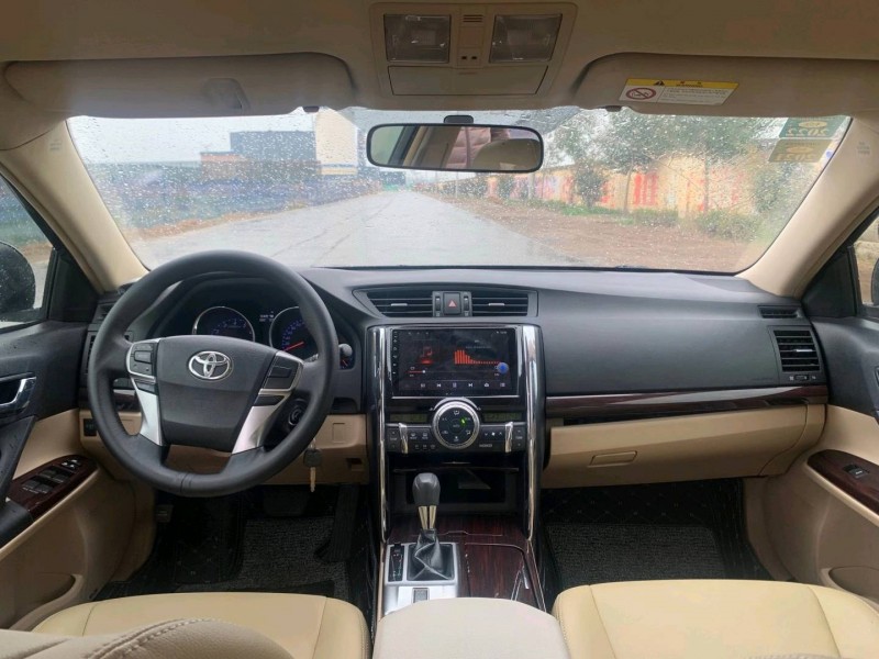 北京12年丰田锐志3