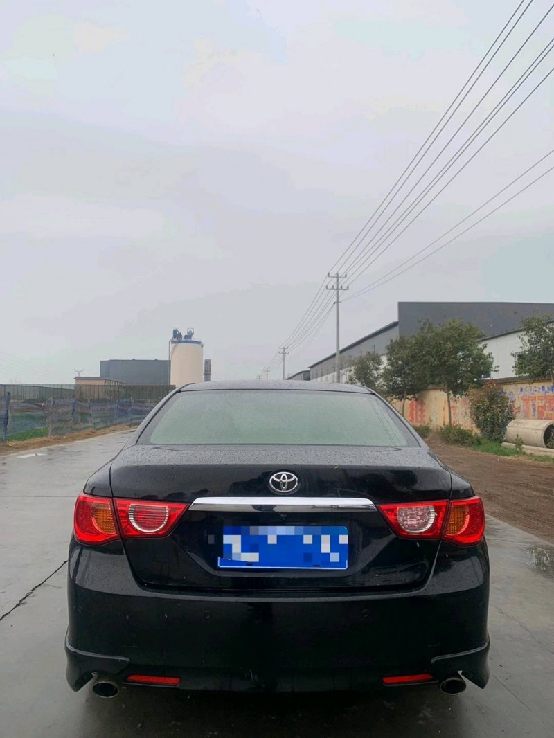 北京12年丰田锐志1