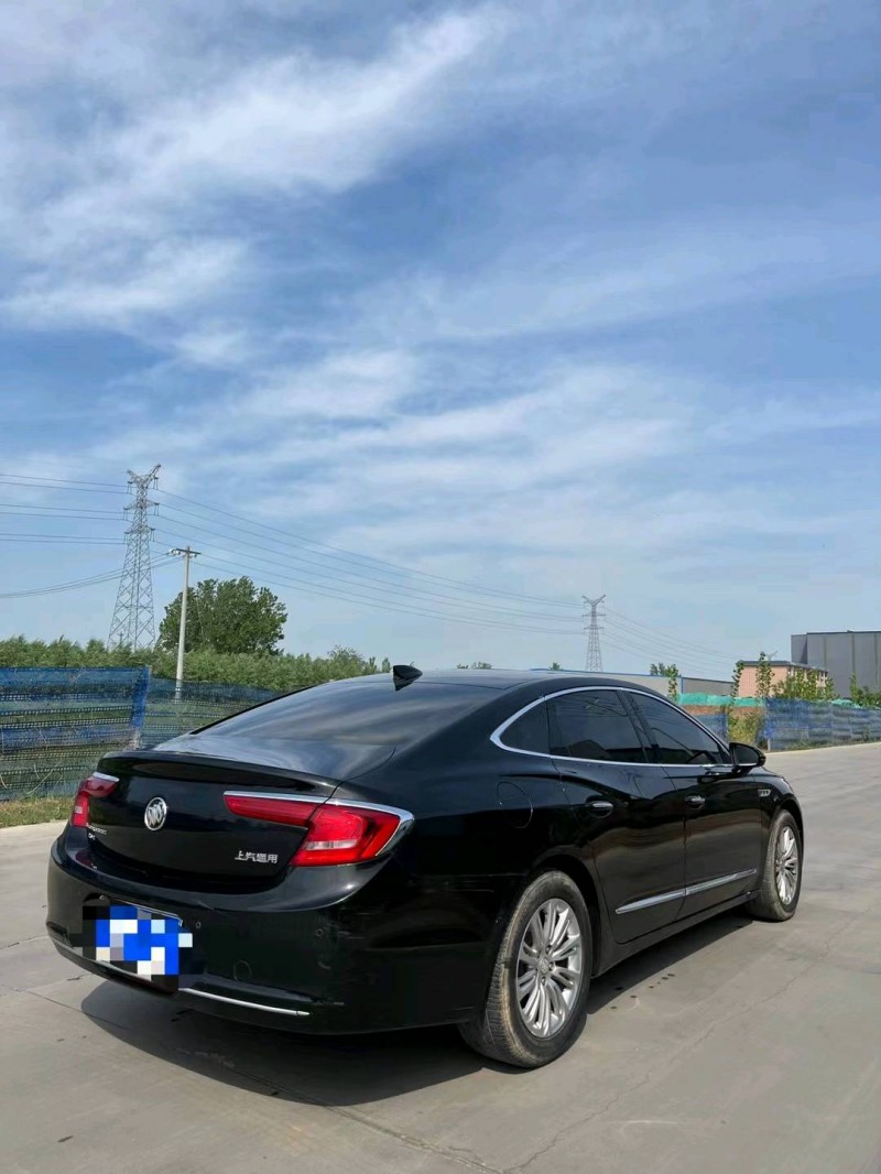 北京17年别克君越8