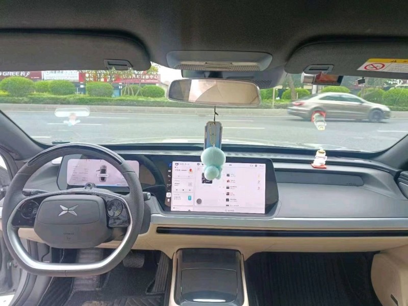 青島20年小鵬汽車p75