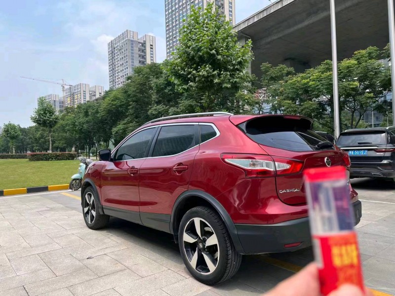 宜昌15年日產逍客7