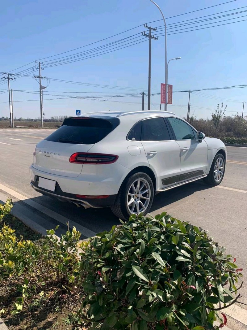 宿遷15年保時捷Macan3