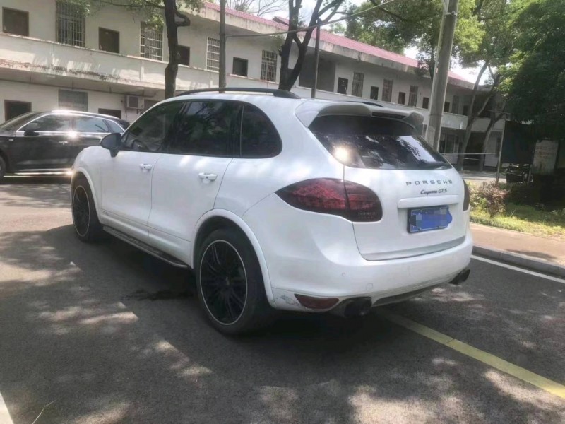 岳陽13年保時捷卡宴3