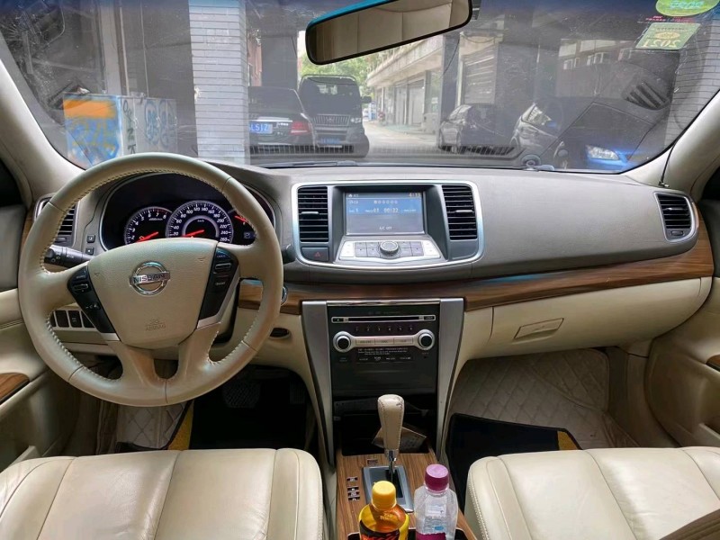 貴陽11年日產天籟5