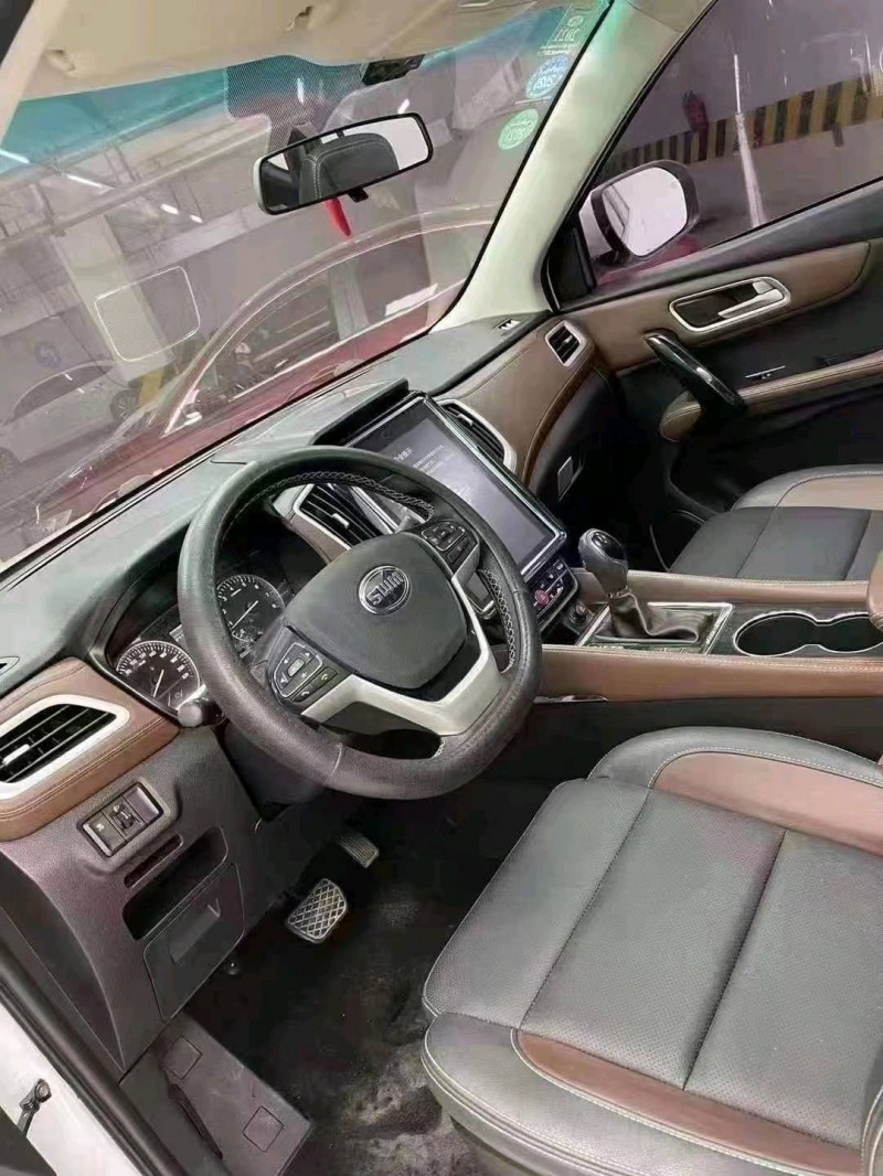 成都19年SWM斯威汽車X75