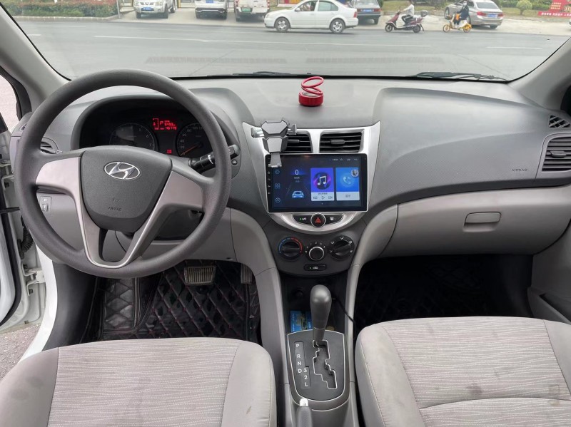 北京18年现代瑞纳7