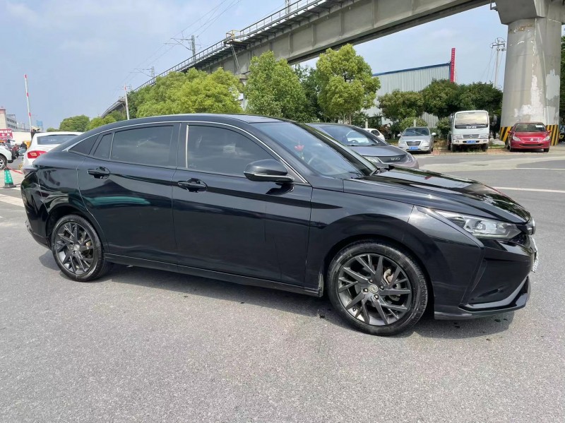 北京20年东风奕炫8