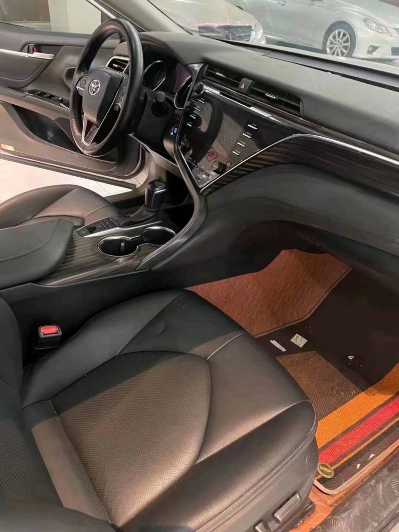 北京19年丰田凯美瑞7