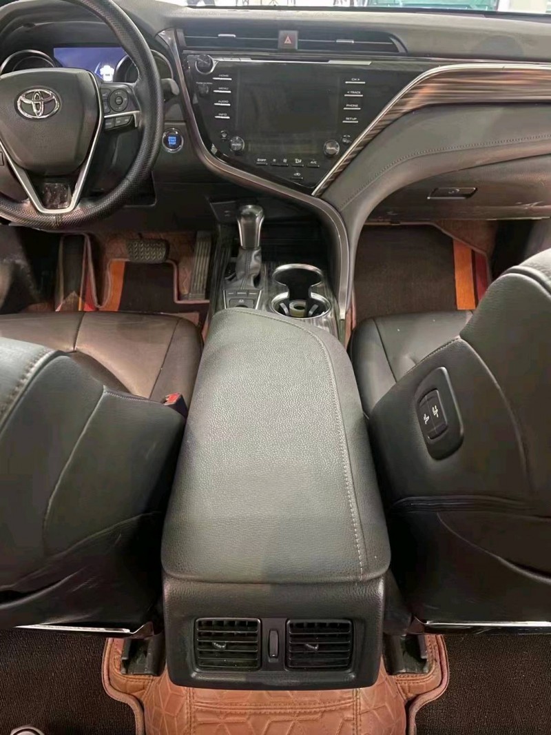 北京19年丰田凯美瑞1