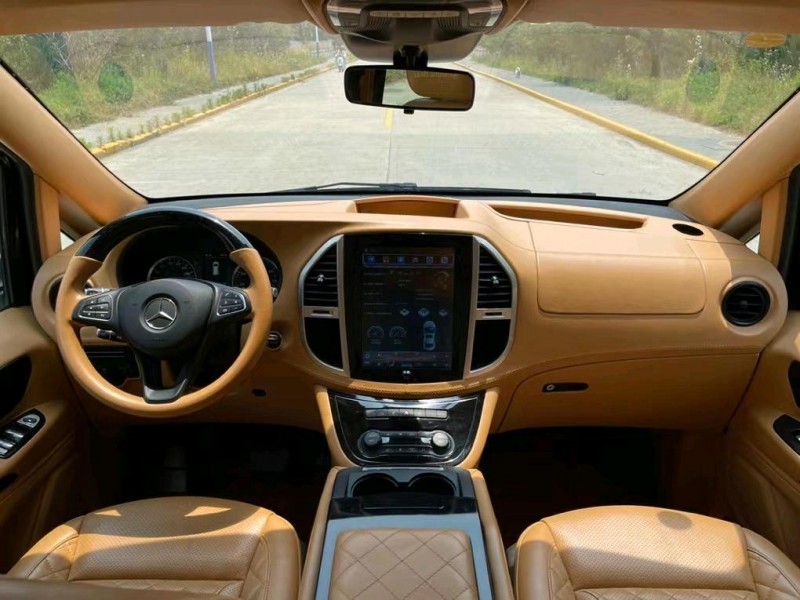 盐城19年奔驰威霆4