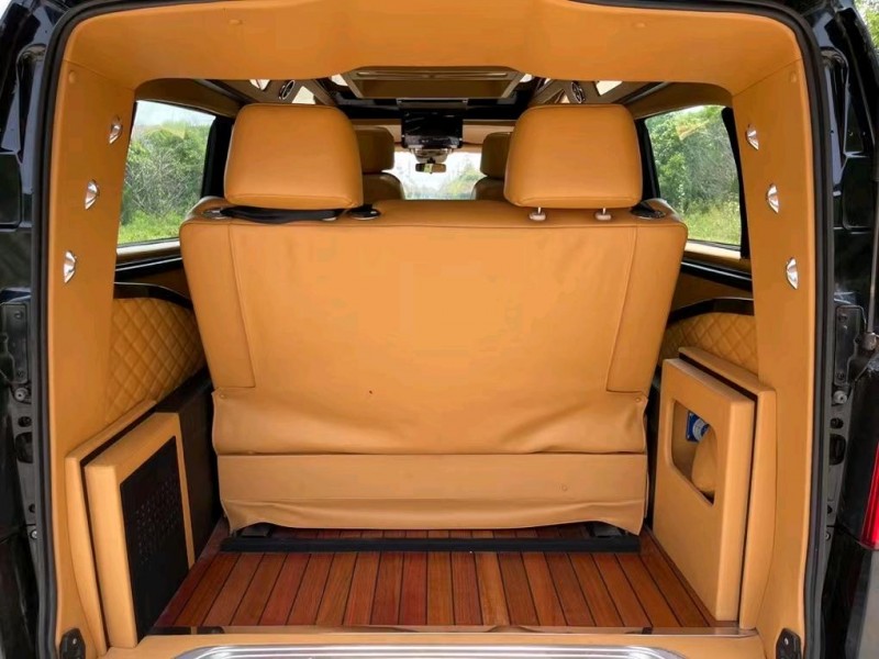 盐城19年奔驰威霆5