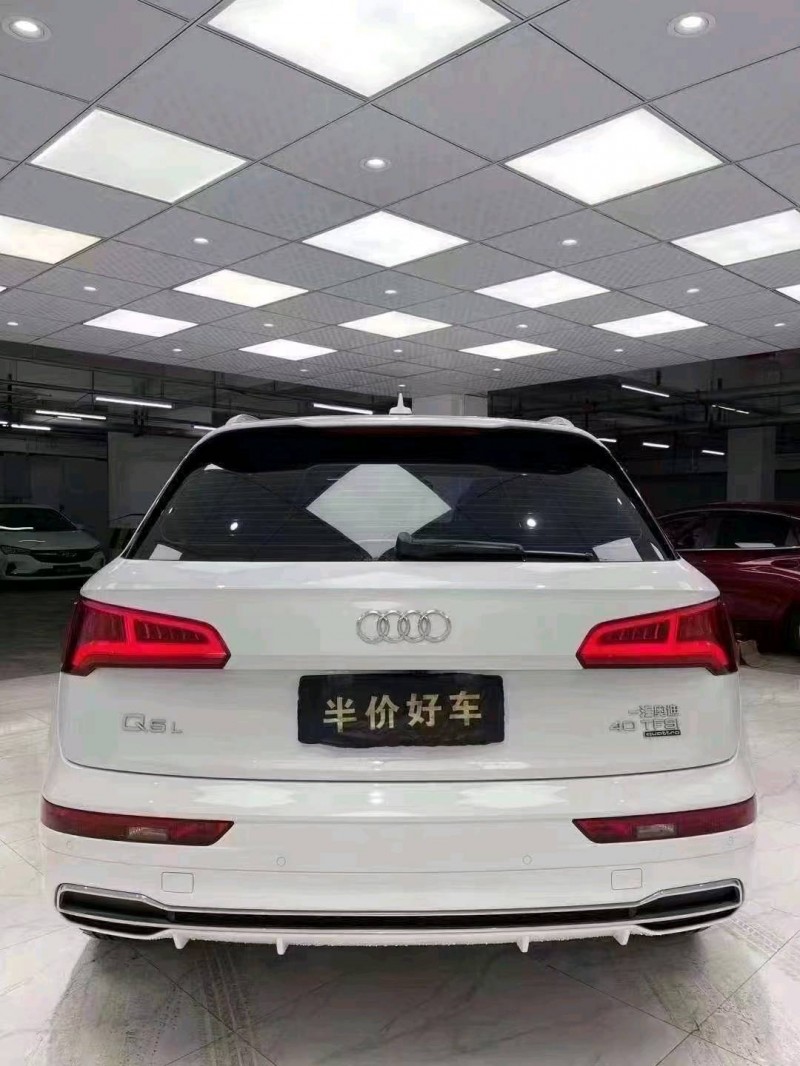 成都19年奧迪Q55
