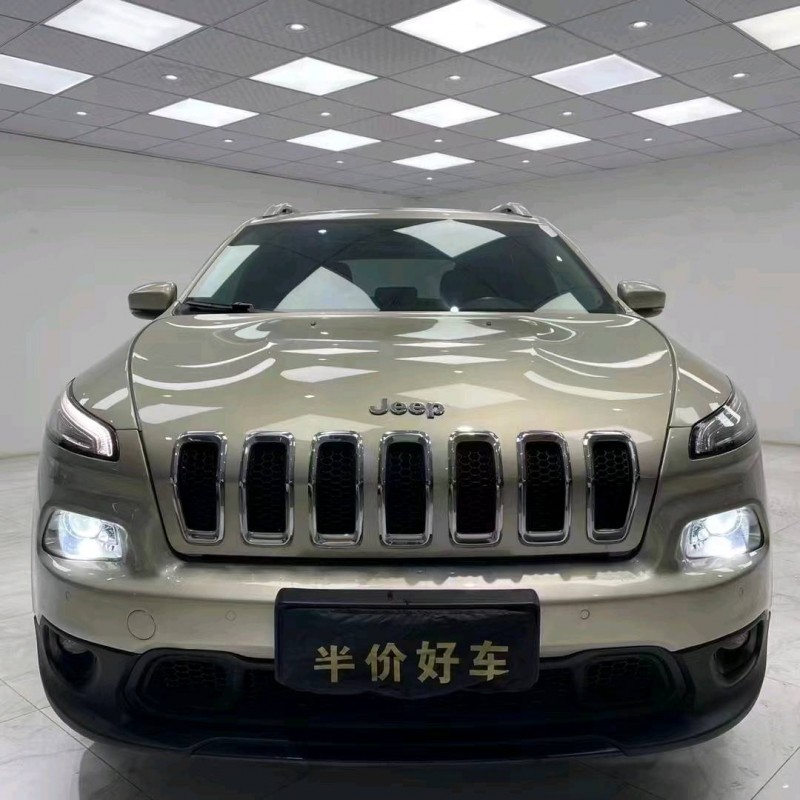 成都16年Jeep自由光1